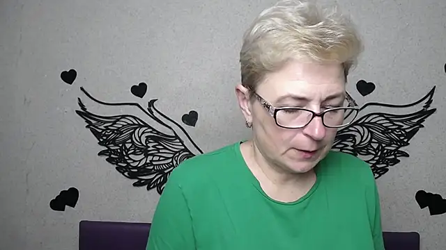 EmiliaGree online show from 04/10/26, 05:09