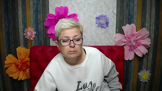 EmiliaGree online show from 09/13/25, 05:02