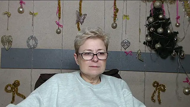 EmiliaGree online show from 01/14/26, 06:11