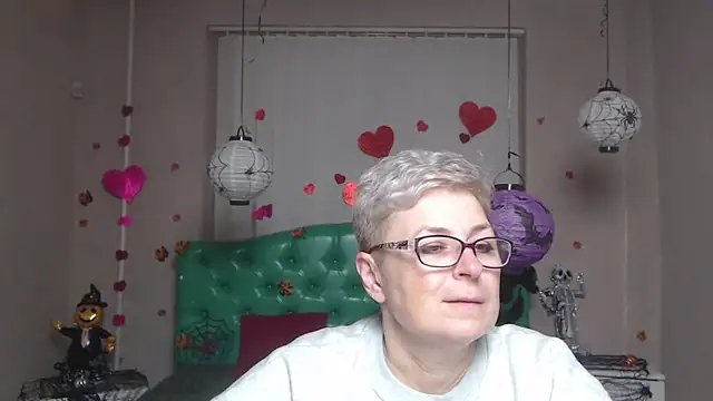 EmiliaGree online show from 11/15/25, 06:01