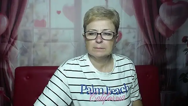 Snapshot of EmiliaGree chatting on 07/13/26, 05:12 EmiliaGree online show from 07/13/26, 05:12