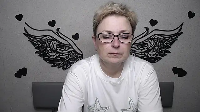 EmiliaGree online show from 05/20/26, 05:10