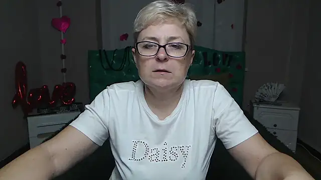 EmiliaGree online show from 12/03/25, 06:18