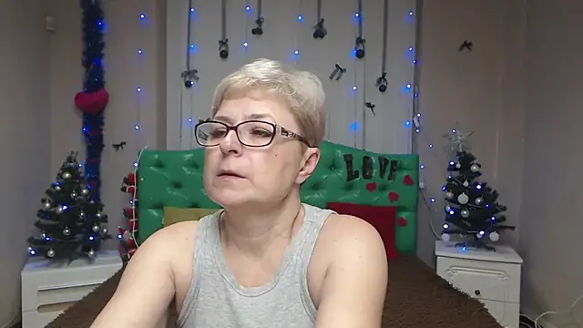 EmiliaGree online show from 01/10/26, 06:03