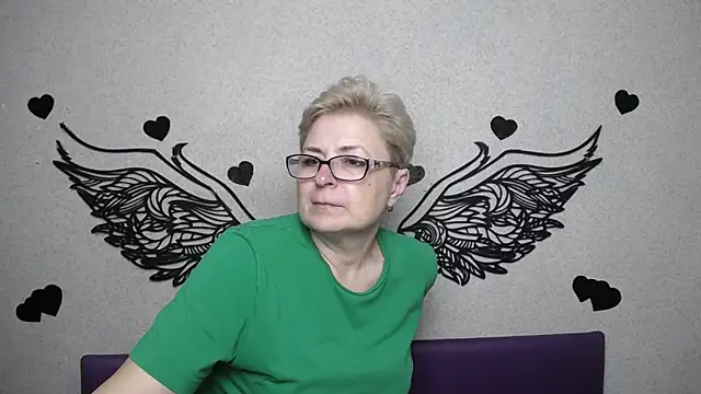 EmiliaGree online show from 04/07/26, 05:15