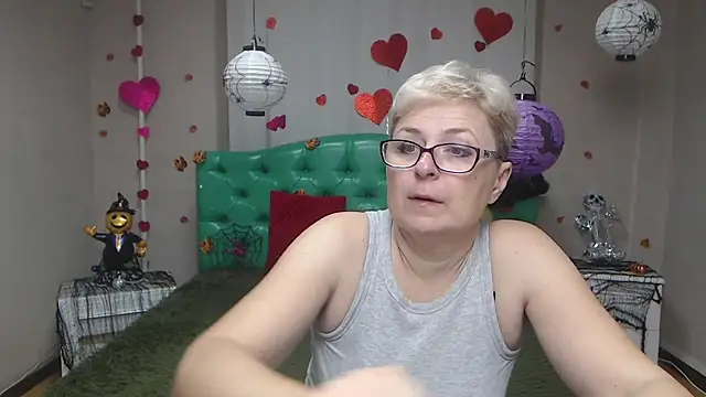 EmiliaGree online show from 11/12/25, 06:12