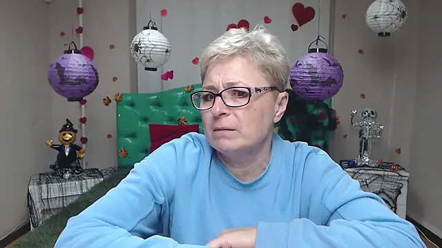 EmiliaGree online show from 10/24/25, 05:06