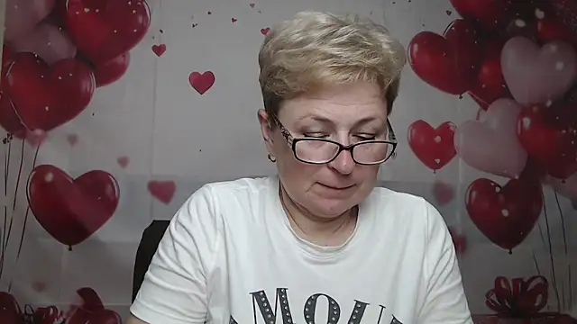 EmiliaGree online show from 05/16/26, 05:12