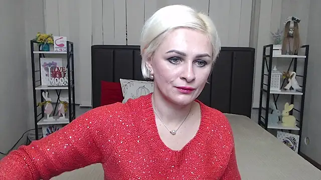 Snapshot of OliviaHorst chatting on 12/04/25, 06:23 OliviaHorst online show from 12/04/25, 06:23