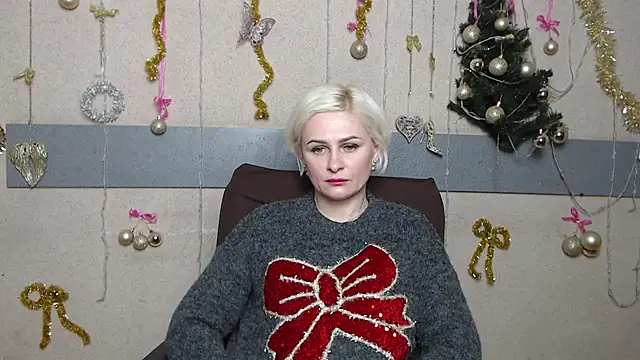 Snapshot of OliviaHorst chatting on 12/14/25, 06:24 OliviaHorst online show from 12/14/25, 06:24