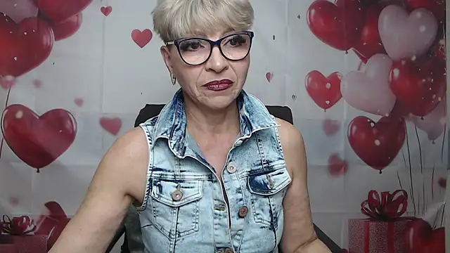 EllaBonito online show from 05/10/26, 05:33