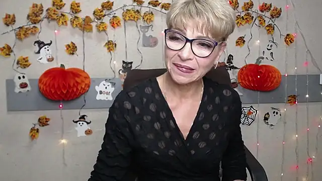 EllaBonito online show from 10/26/25, 06:36