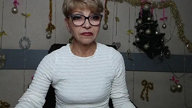 EllaBonito online show from 12/21/25, 06:26