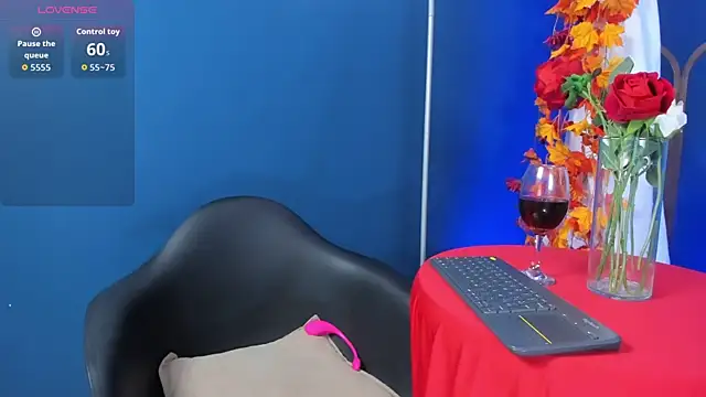 celestelewis online show from 11/27/25, 07:47