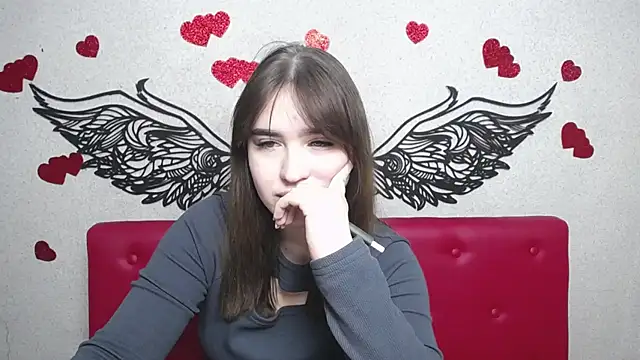 LauraHlot online show from 03/15/25, 10:03