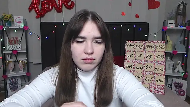 LauraHlot online show from 03/18/25, 01:02