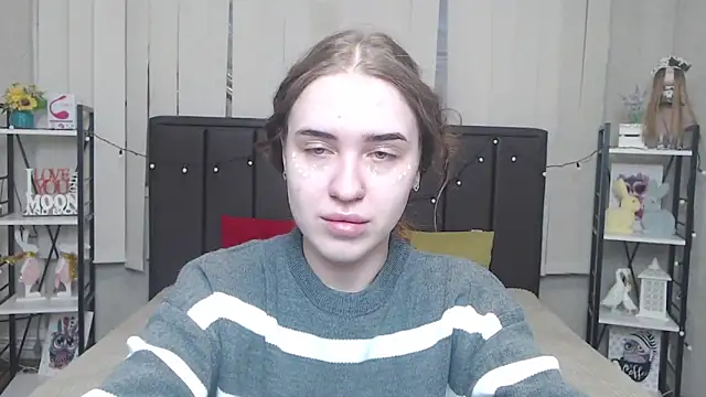 LauraHlot online show from 09/29/25, 05:58