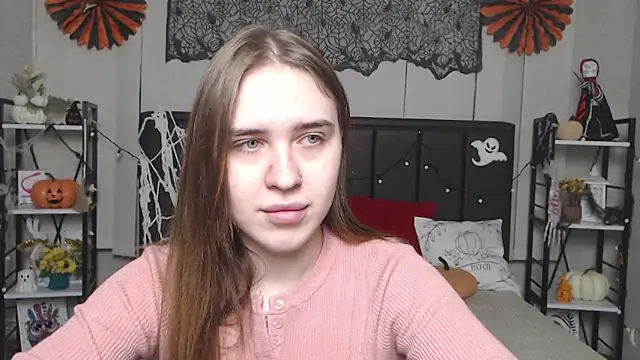 LauraHlot online show from 11/14/25, 06:33