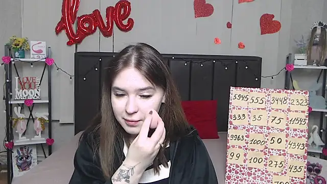 LauraHlot online show from 03/16/25, 06:12