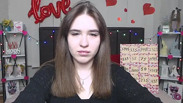 LauraHlot online show from 03/19/25, 10:33