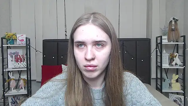 LauraHlot online show from 11/23/25, 07:13