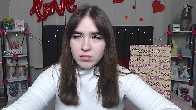 LauraHlot online show from 03/17/25, 09:35