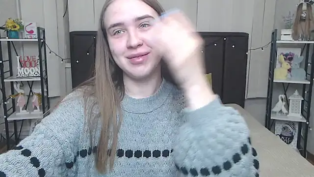 LauraHlot online show from 09/21/25, 05:56