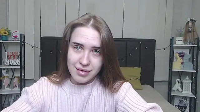 LauraHlot online show from 10/02/25, 05:16