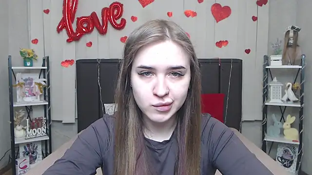 LauraHlot online show from 03/10/26, 06:34