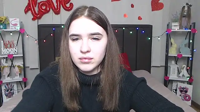 LauraHlot online show from 03/22/25, 09:34