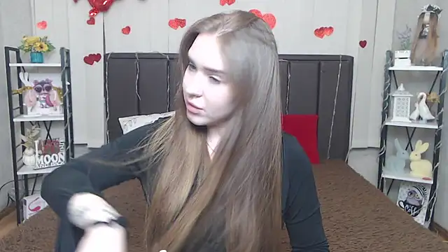 LauraHlot online show from 05/30/26, 06:13