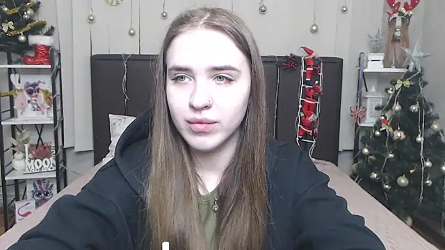 Snapshot of LauraHlot chatting on 01/08/26, 06:25 LauraHlot online show from 01/08/26, 06:25