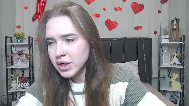 Snapshot of LauraHlot chatting on 02/05/26, 08:26 LauraHlot online show from 02/05/26, 08:26