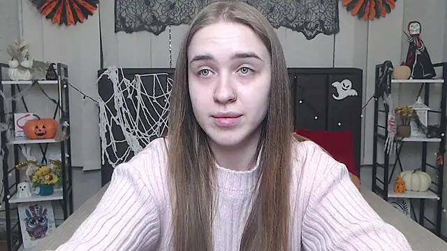 LauraHlot online show from 11/01/25, 06:51