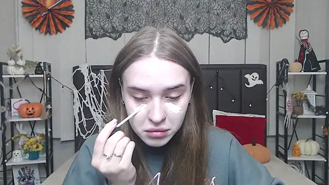 LauraHlot online show from 11/02/25, 06:29