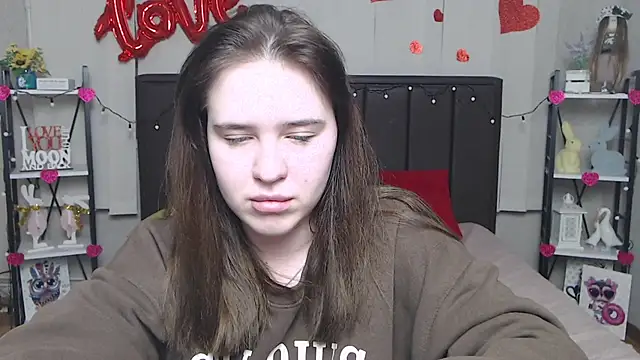 LauraHlot online show from 03/11/25, 01:48