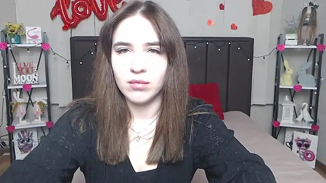 LauraHlot online show from 03/19/25, 06:24