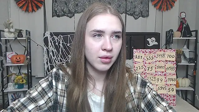 LauraHlot online show from 10/25/25, 05:35