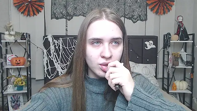 LauraHlot online show from 11/04/25, 06:44