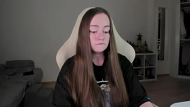WalkingGirl online show from 04/08/26, 06:09