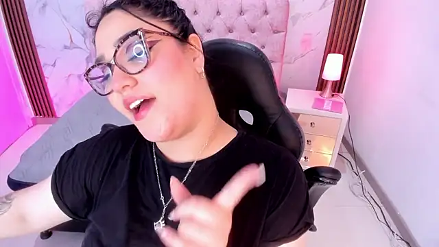 Camiila Osorio online show from 04/01/26, 08:17