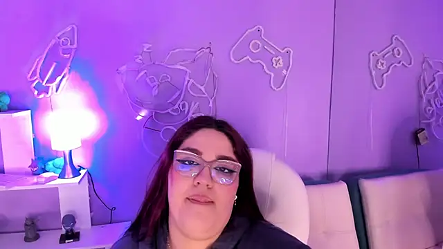 Camiila Osorio online show from 11/12/25, 07:29