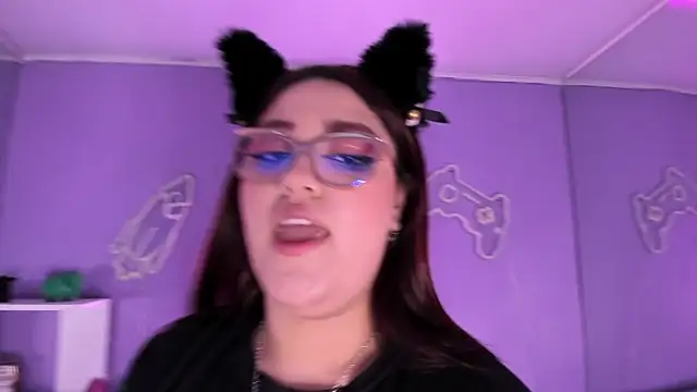 Camiila Osorio online show from 11/05/25, 07:06