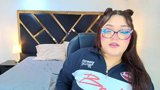 Camiila Osorio online show from 05/08/26, 07:28