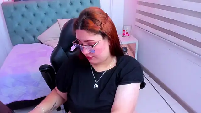 Camiila Osorio online show from 03/12/25, 06:40