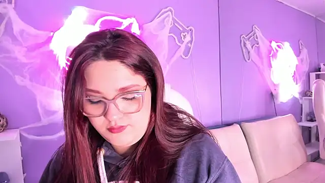 Camiila Osorio online show from 10/30/25, 07:33