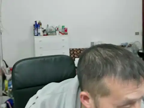 zwc147369 online show from 12/14/25, 07:52