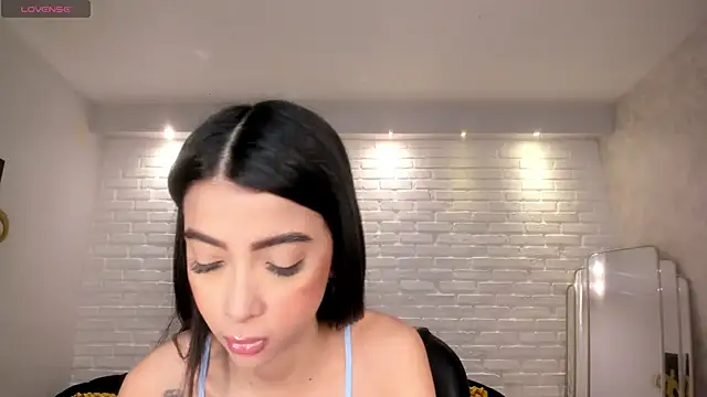 Snapshot of ValeriaVelvet chatting on 11/16/25, 12:10 ValeriaVelvet online show from 11/16/25, 12:10