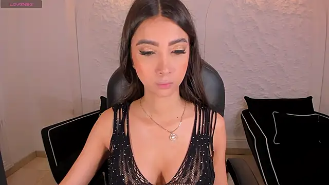 Snapshot of ValeriaVelvet chatting on 05/05/26, 12:19 ValeriaVelvet online show from 05/05/26, 12:19