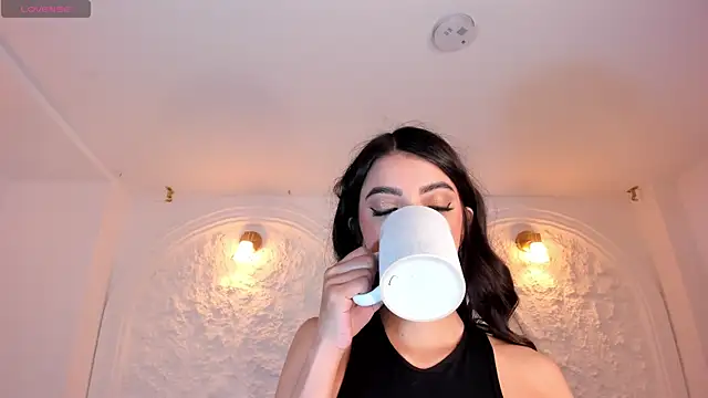 ValeriaVelvet online show from 04/13/26, 12:09